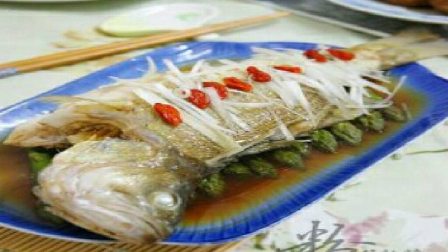 清蒸 笋鲈鱼

