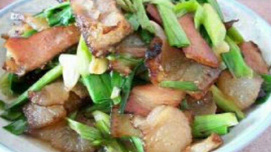 蒜苗炒腊肉