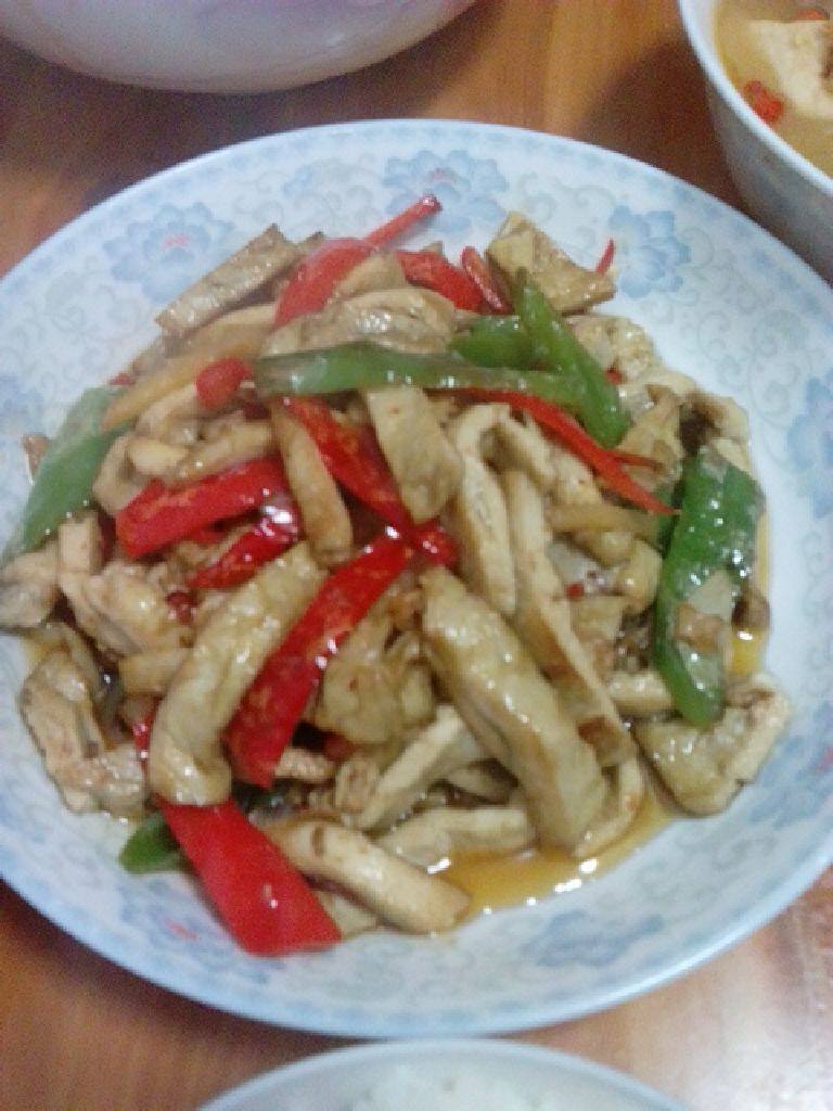 辣椒炒臭干（臭豆腐）