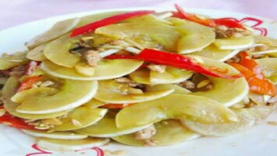 瘦肉炒小脆瓜