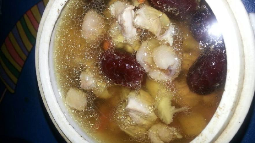 红枣当归鸡汤