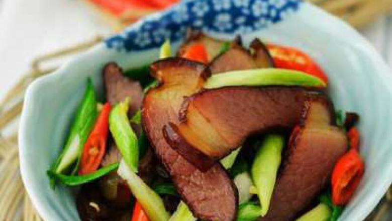 蒜苗炒腊肉