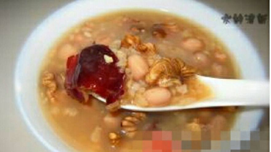 核桃花生红枣粥