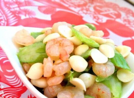 虾仁杏仁炒西芹