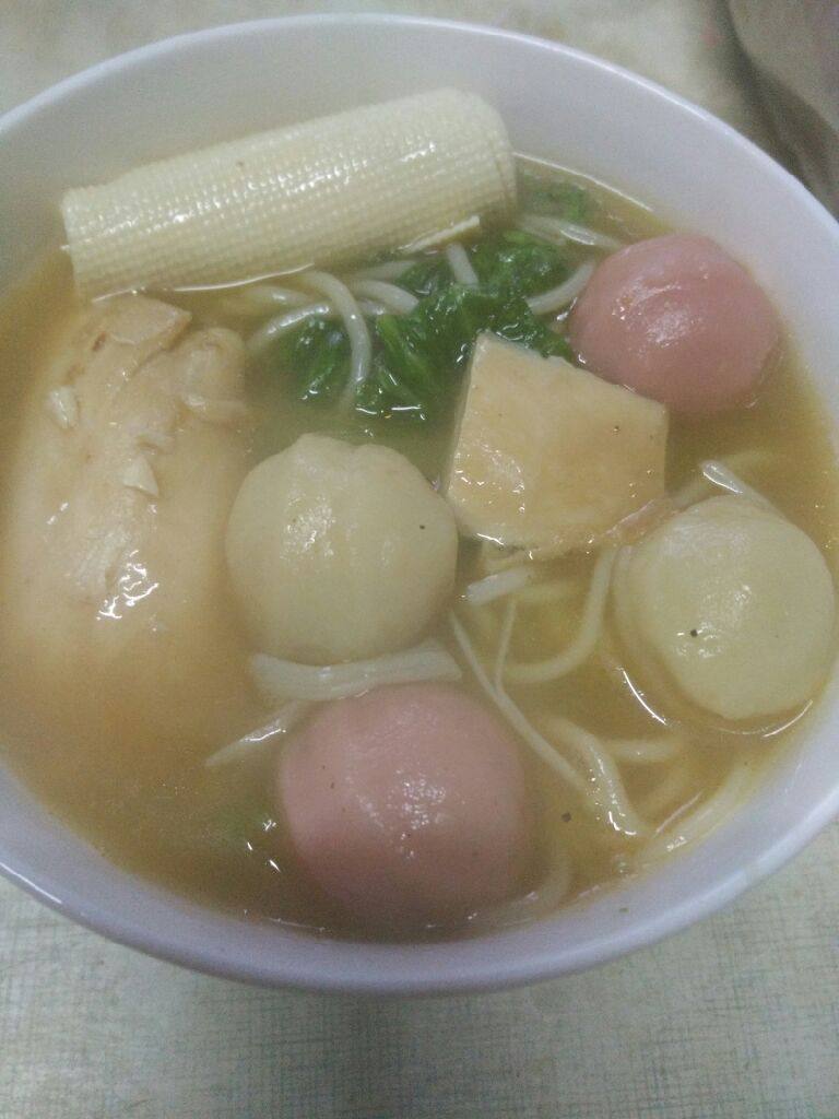 鸡肉鱼丸'汤面