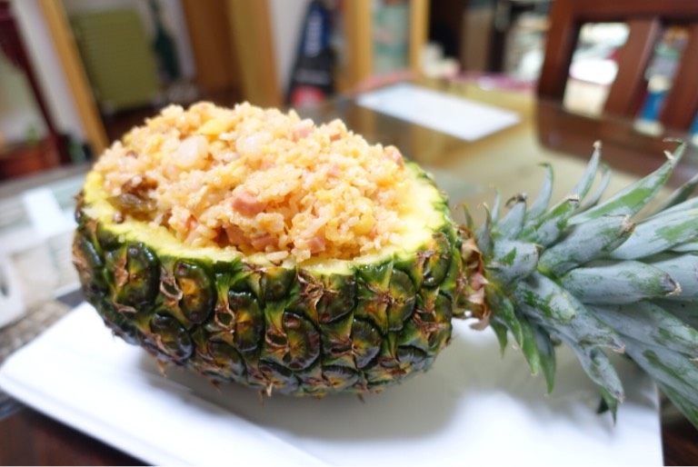菠萝炒饭,完成装盘