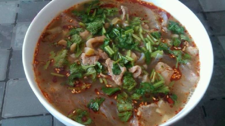 榨菜粉皮肉丝汤