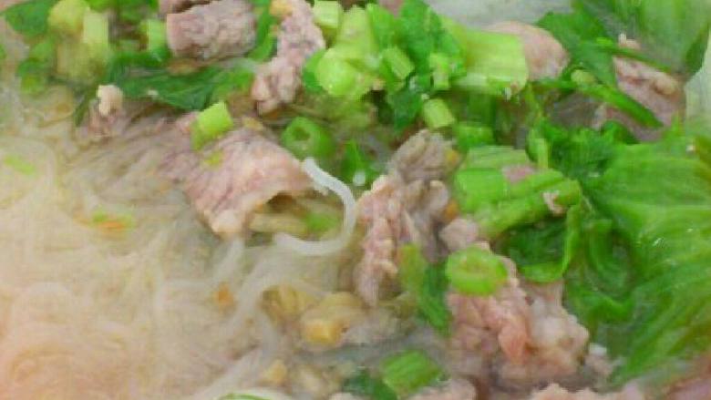 生菜瘦肉汤面