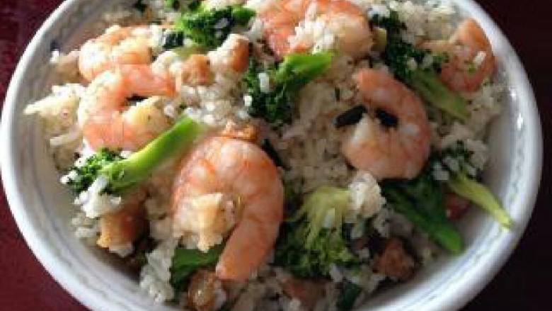 虾仁西兰花炒饭