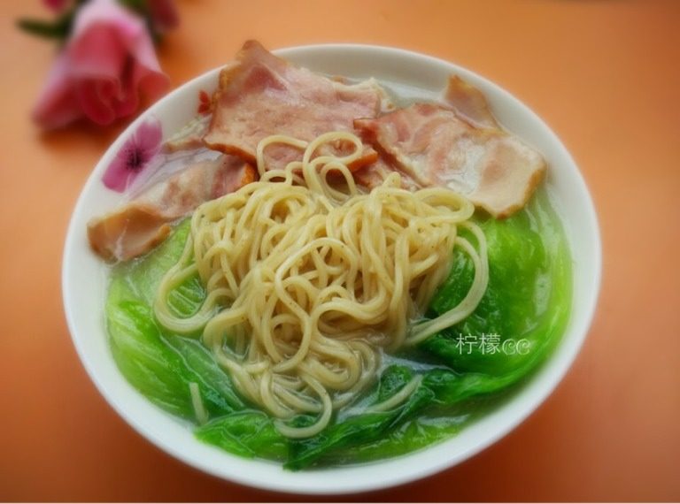 培根汤面