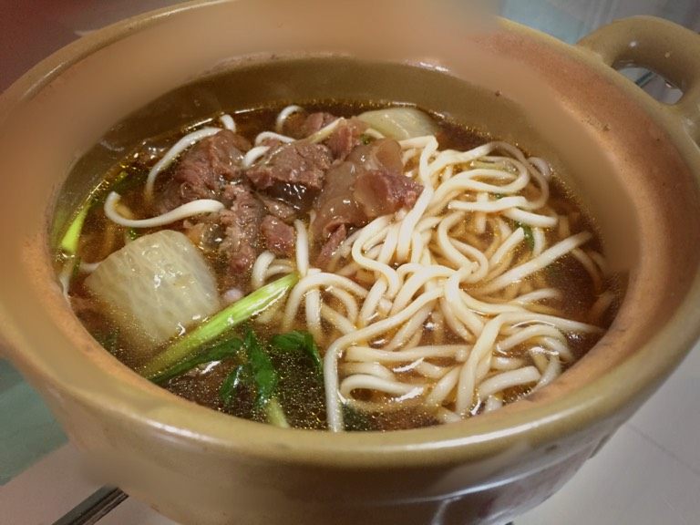 牛腩菜頭拉面