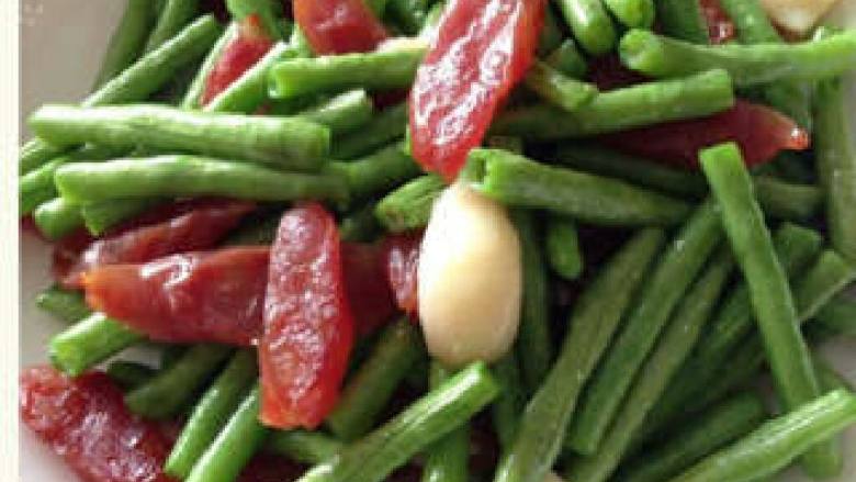 广式腊肠炒长豆角