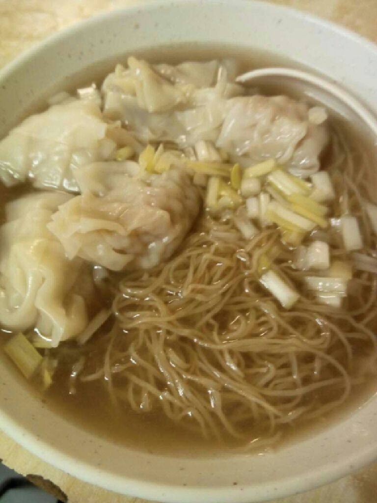港式虾子云吞面