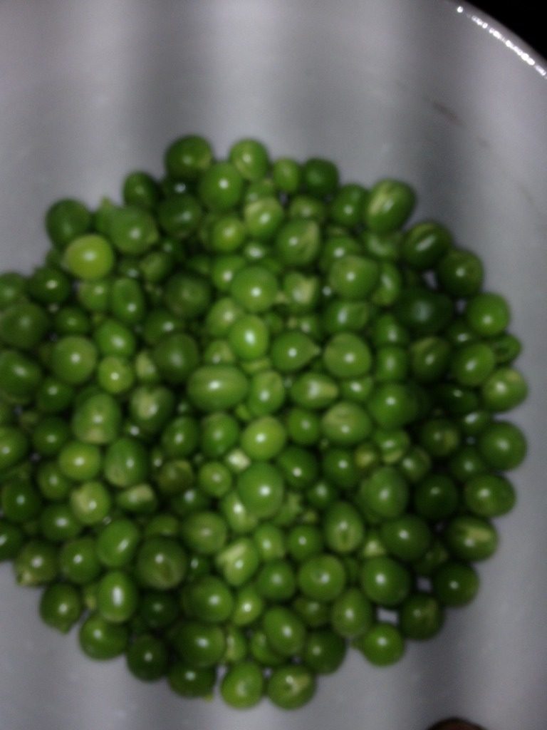 肉末豌豆米,如图<a style='color:red;display:inline-block;' href='/shicai/ 90713'>豌豆米</a>