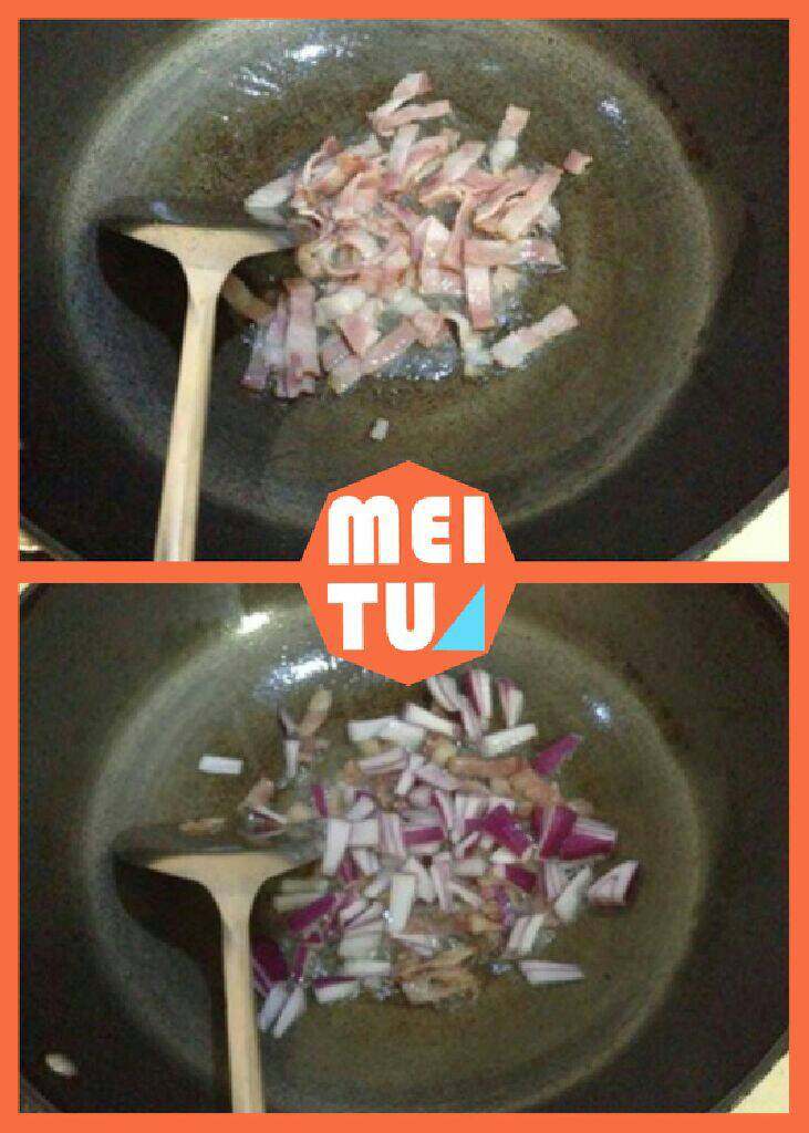 【培根秋葵炒饭】,锅内放少许油加热,加入培要炒至卷缩出油。加入洋葱炒1分钟。