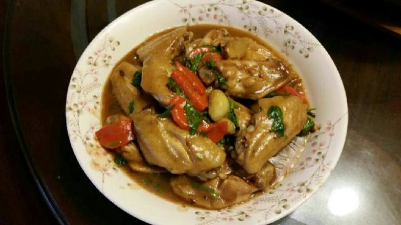 焖鸡翅