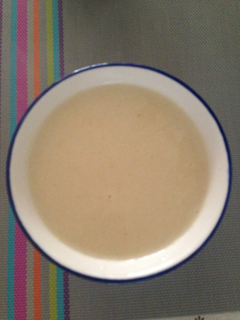 小米黄豆百合葡萄干米糊