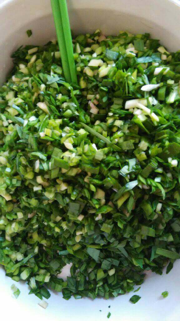 羊肉韭菜饺子,<a style='color:red;display:inline-block;' href='/shicai/ 116'>韭菜</a>切末