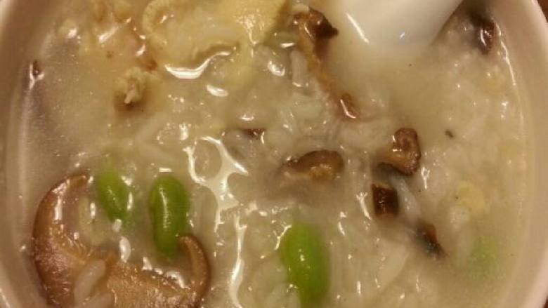 香菇鸡肉粥