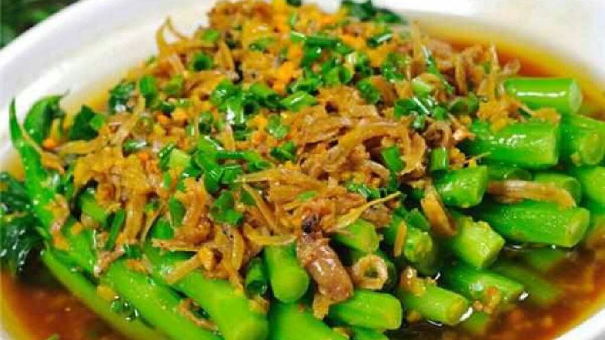 金蒜银鱼蒸菜心