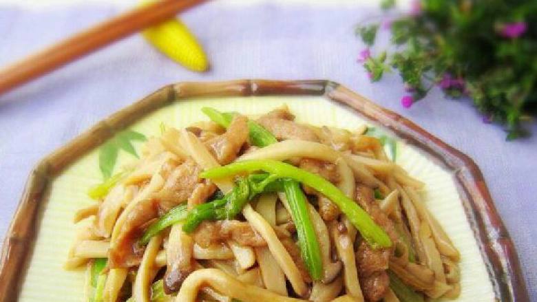 杏鲍菇炒肉丝