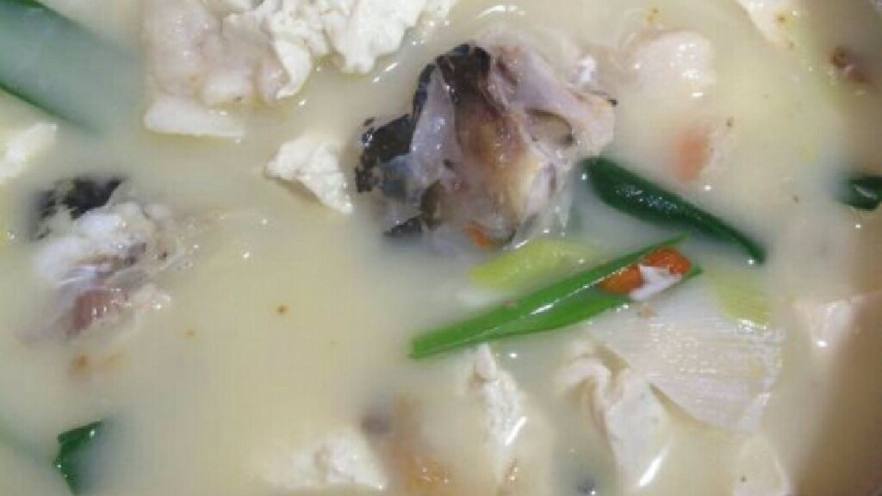 鱼头豆腐汤