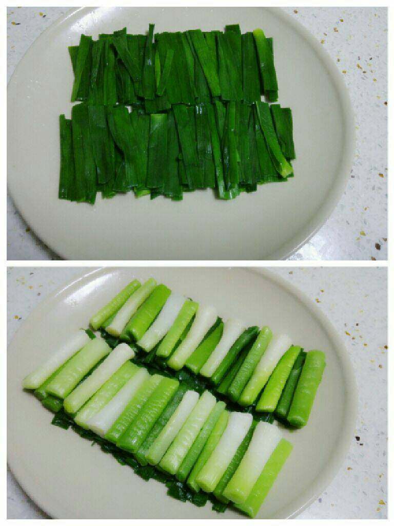 甜酸蒜苗,摆盘,先摆蒜叶,然后铺上蒜白。