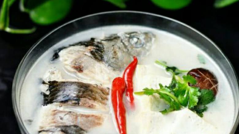 鲤鱼豆腐汤