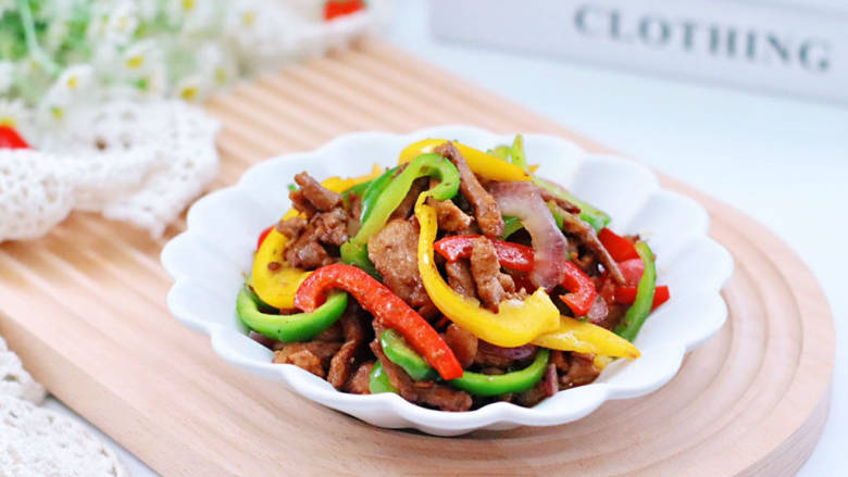 彩椒鸡肉孜然小炒,端上餐桌就秒光咯!