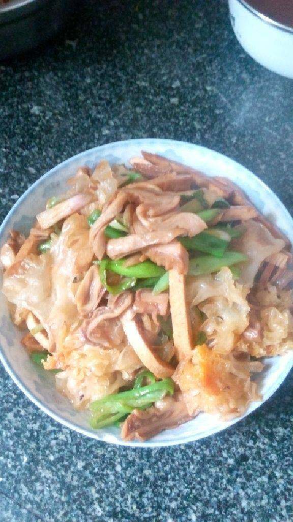 杂蔬炒猪肚,关火出锅