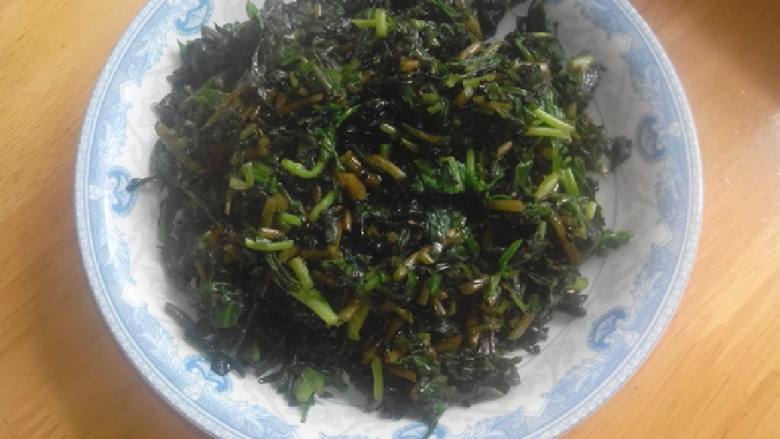 凉拌马兰头