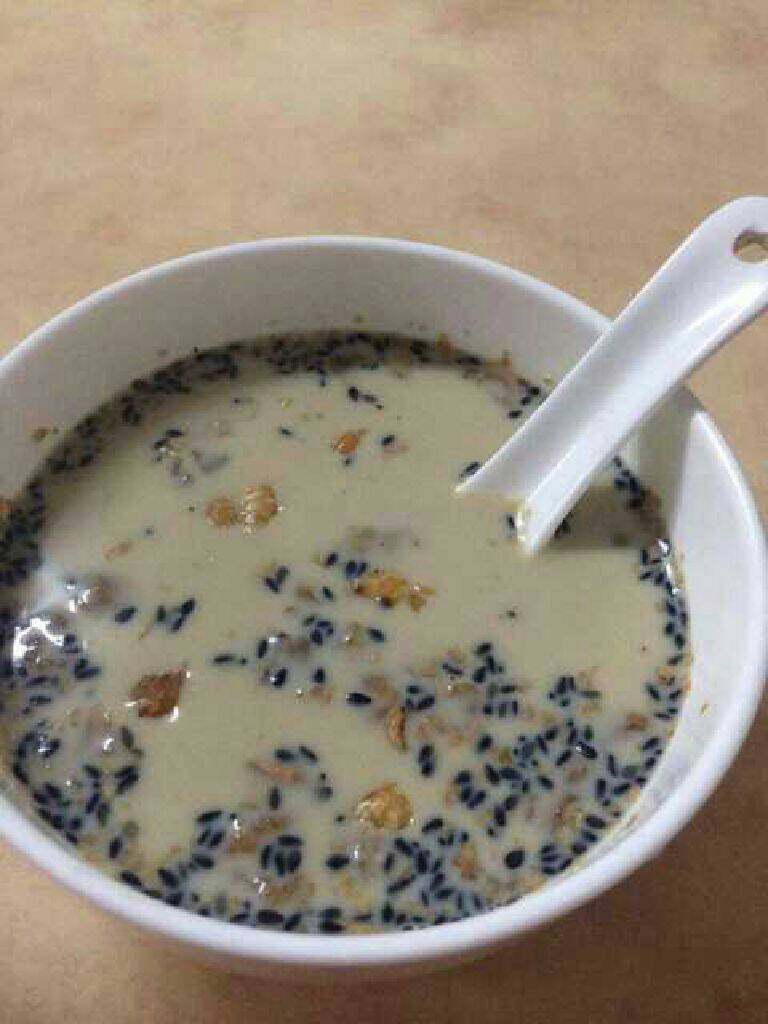 纯手工姜茶,可以啦，用开水冲泡就行或是放牛奶里也好喝，煮汤圆也可以放，暖宫暖胃女生冬日必备
，牛奶的更好喝