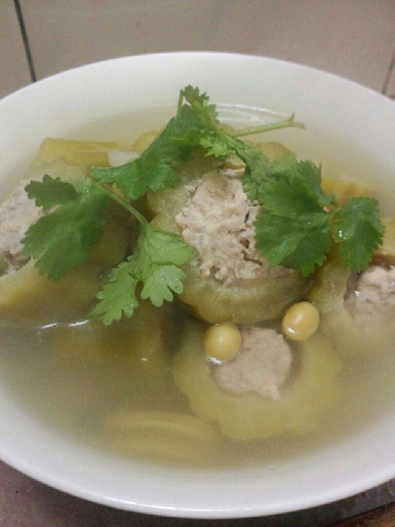 苦瓜灌肉汤