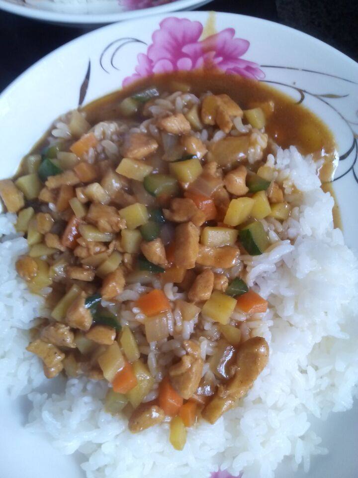鸡肉咖喱饭