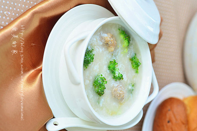 西兰花肉丸粥
