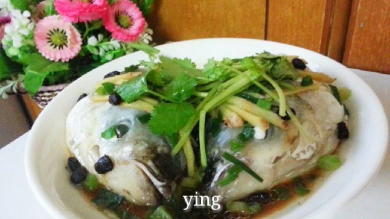 豆豉清蒸鱼头