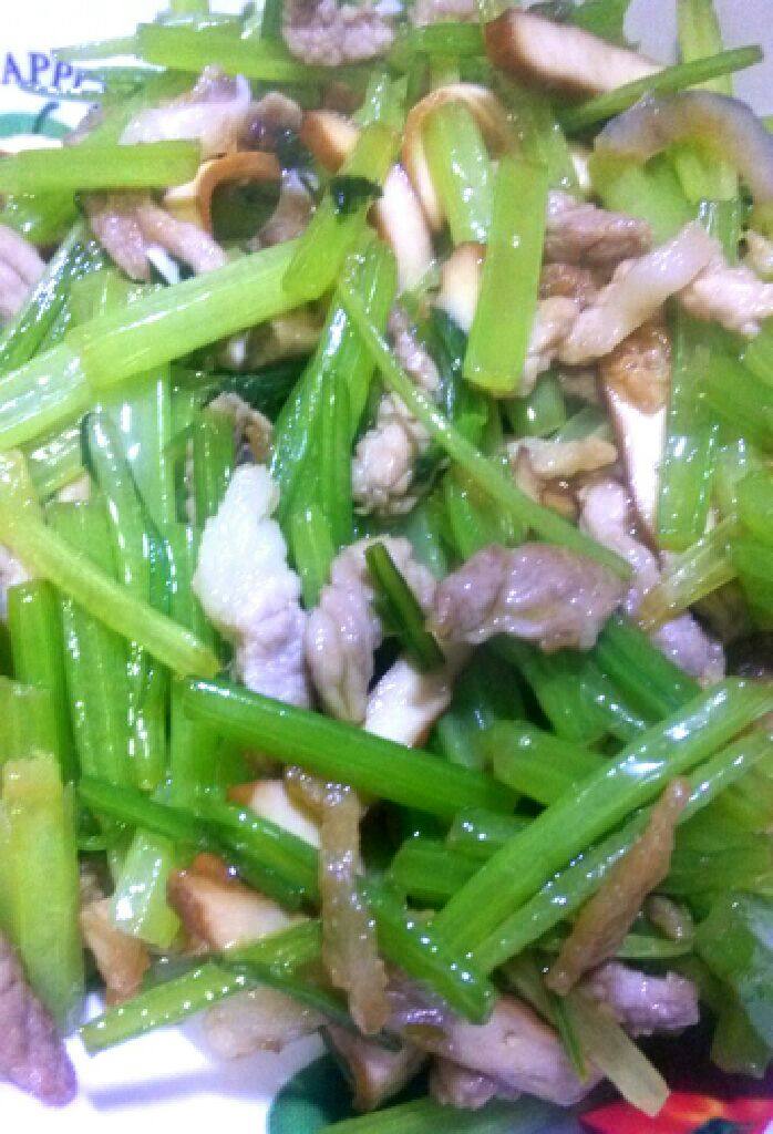 肉丝香干炒芹菜