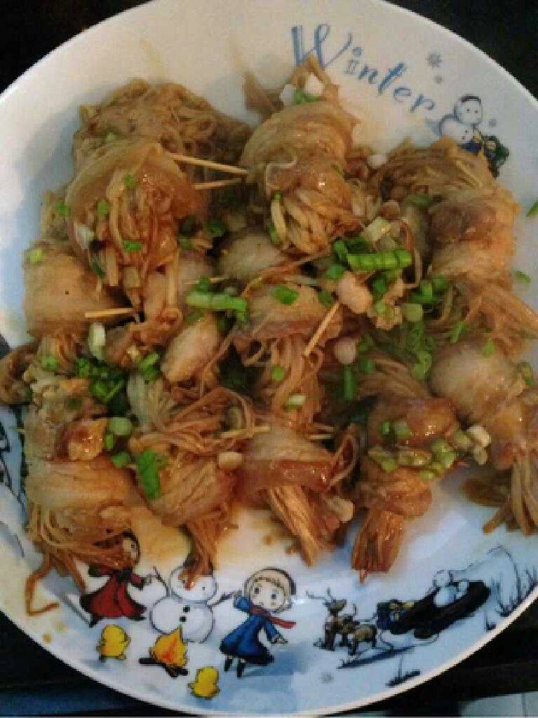 五花肉卷金针菇