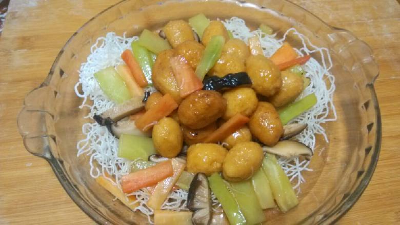 鹌鹑豆腐