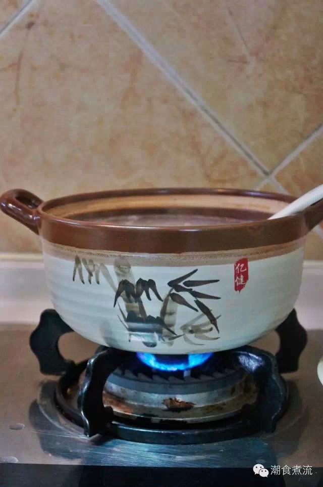 潮汕砂锅粥(By 朱小虫),转文火3分钟