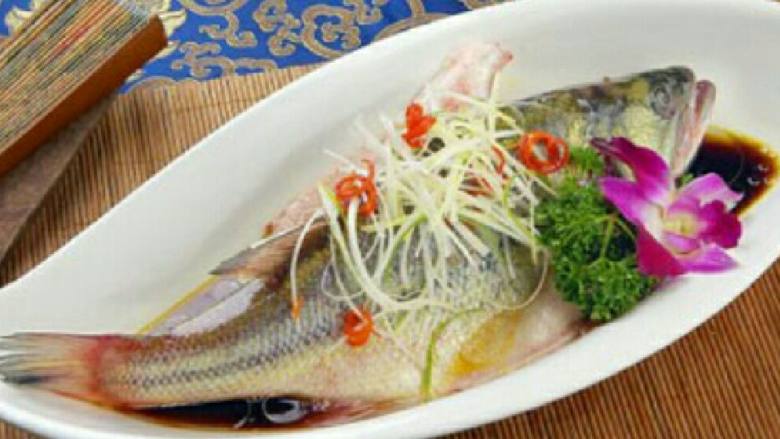 清蒸鲈鱼