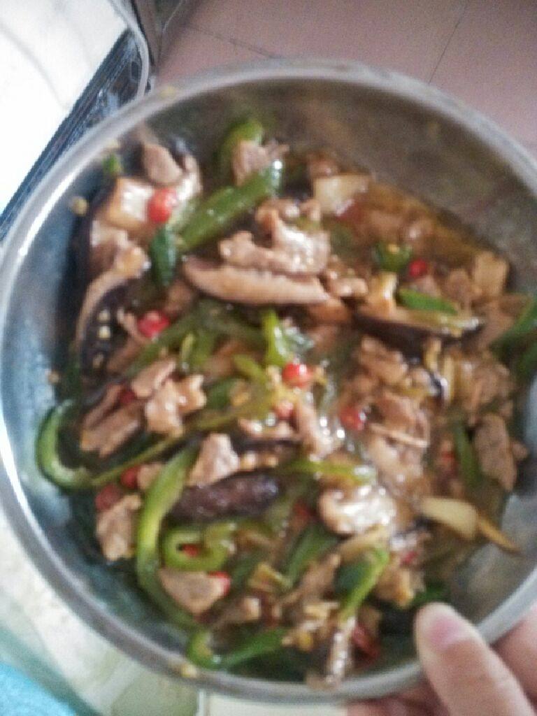 瘦肉炒蘑菇