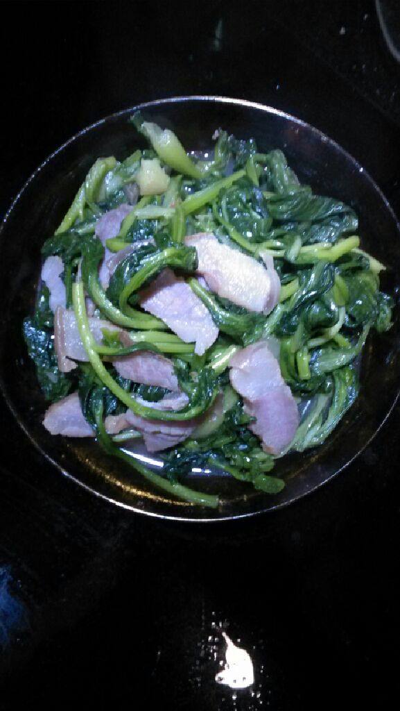 菜苔炒咸肉