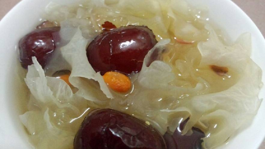红枣银耳汤