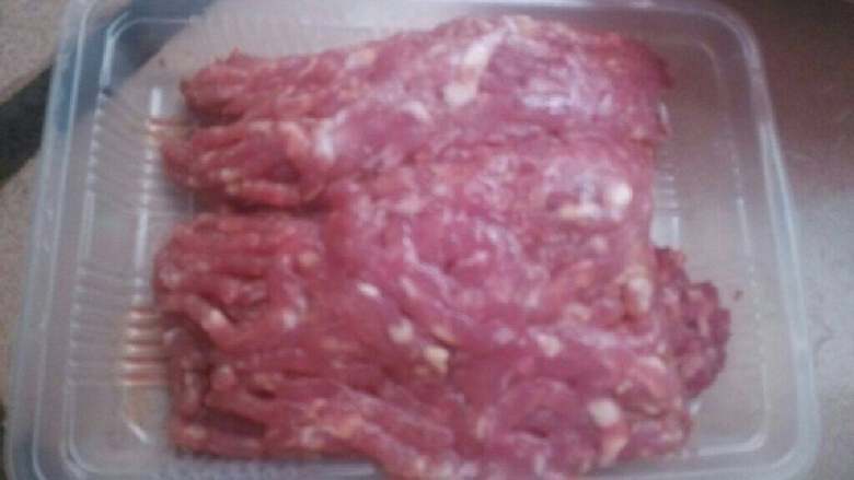 肉末炒西兰花,市场买打好的肉末