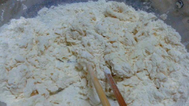 香橙果酱包子,用筷子饺子成雪花状