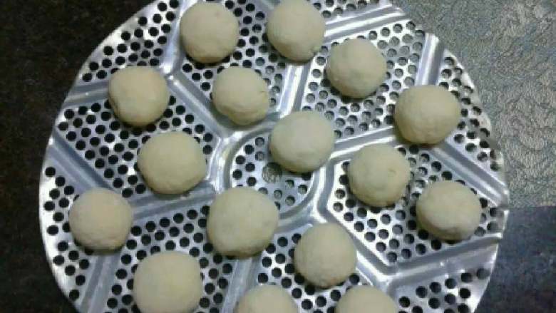 香橙果酱包子,把其他也做好。静放20分钟进行二次发酵