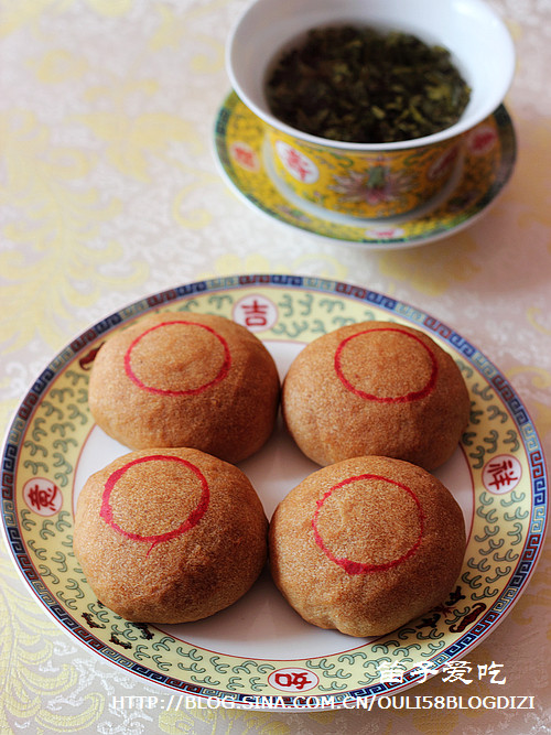自来红月饼