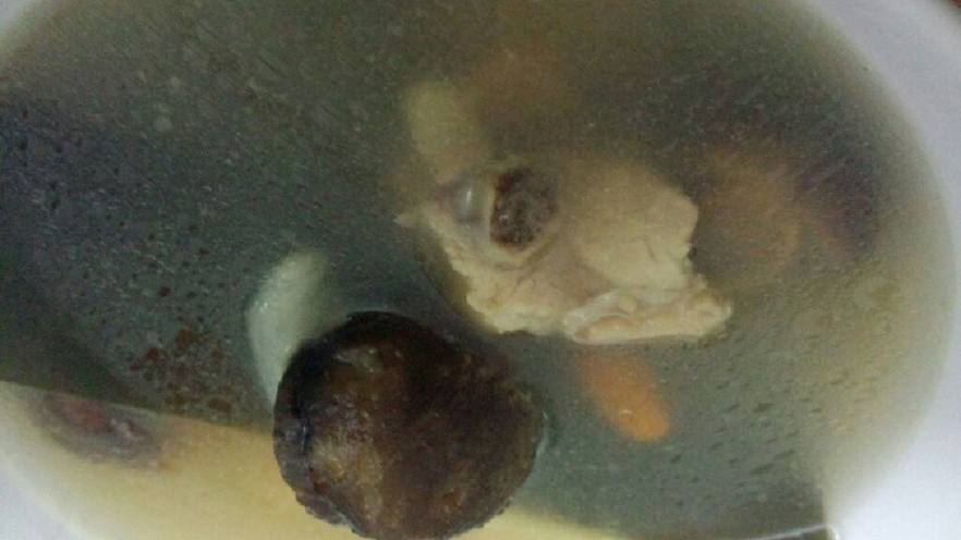 香菇排骨海带汤