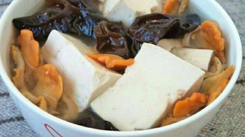 蛤蜊豆腐汤